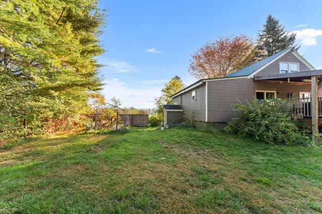 $274,900 | 266 Dudley Corner Road, Skowhegan, ME 04976