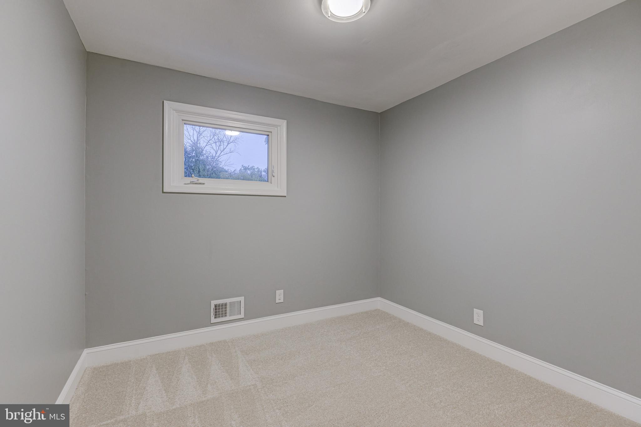 1912 Valley Road Baltimore, MD 21207 - Photo 22 of 41