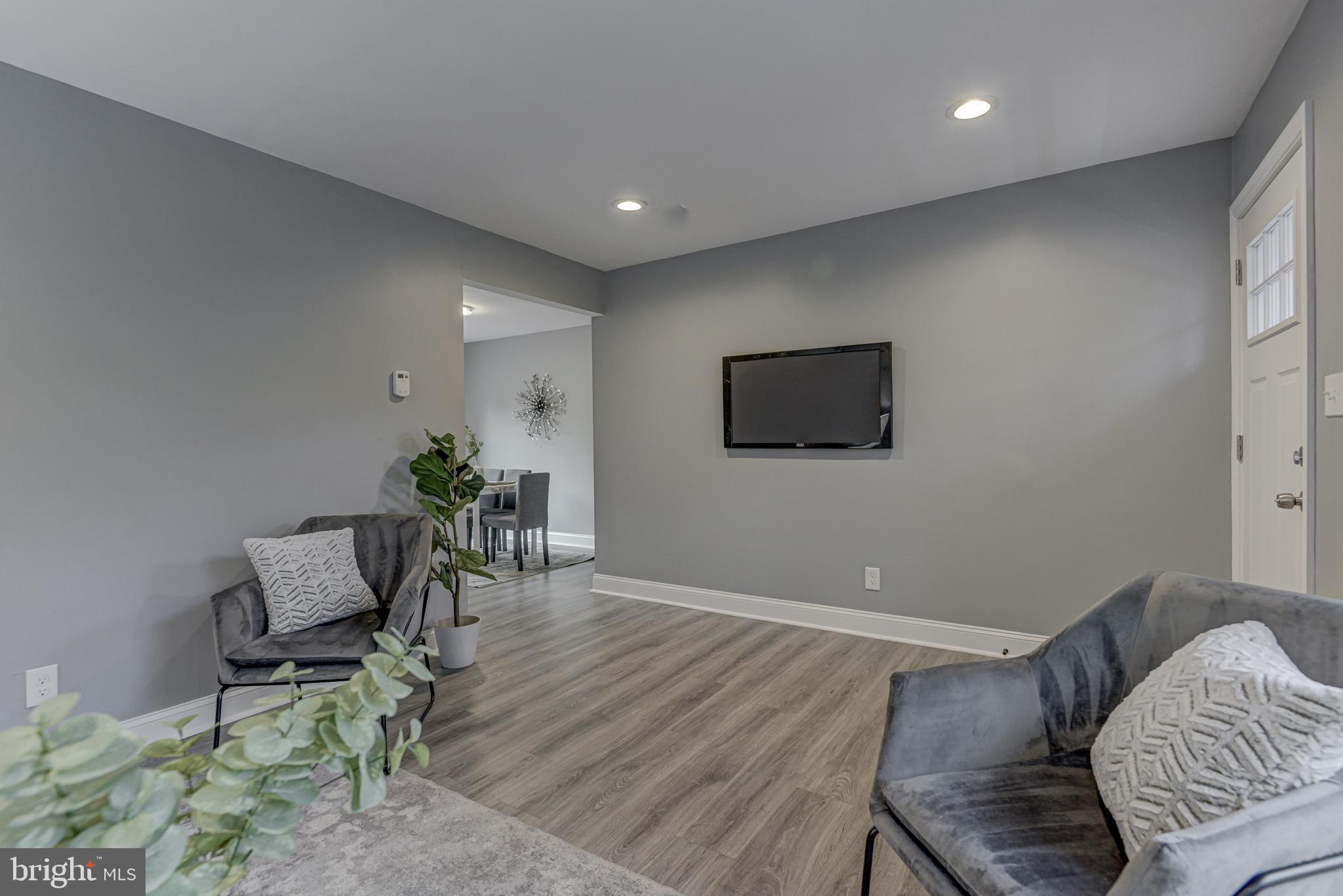 1912 Valley Road Baltimore, MD 21207 - Photo 5 of 41