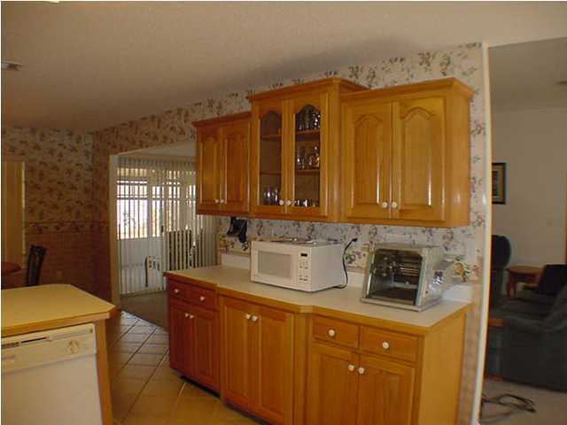 522 Risen Star Drive Crestview, FL 32539 - Photo 3 of 8 Gallery Image 3