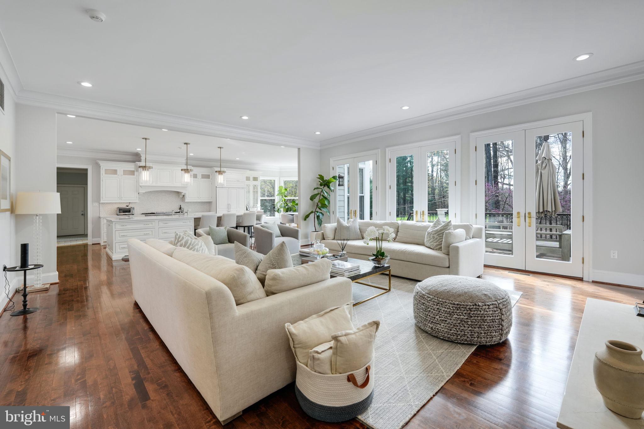 492 River Bend Road Great Falls, VA 22066 - Photo 12 of 68 Family Room