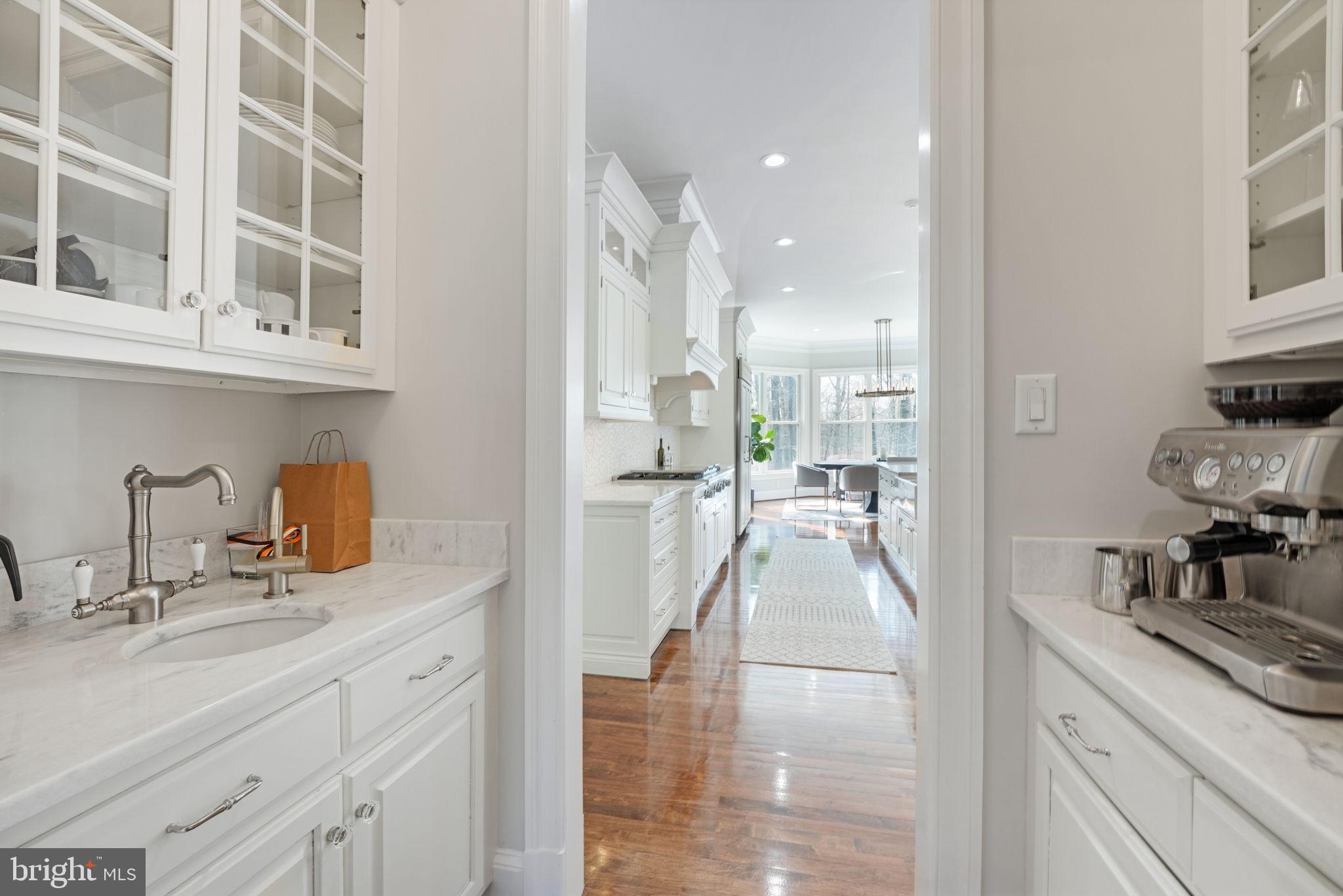 492 River Bend Road Great Falls, VA 22066 - Photo 21 of 68 Butlers Pantry