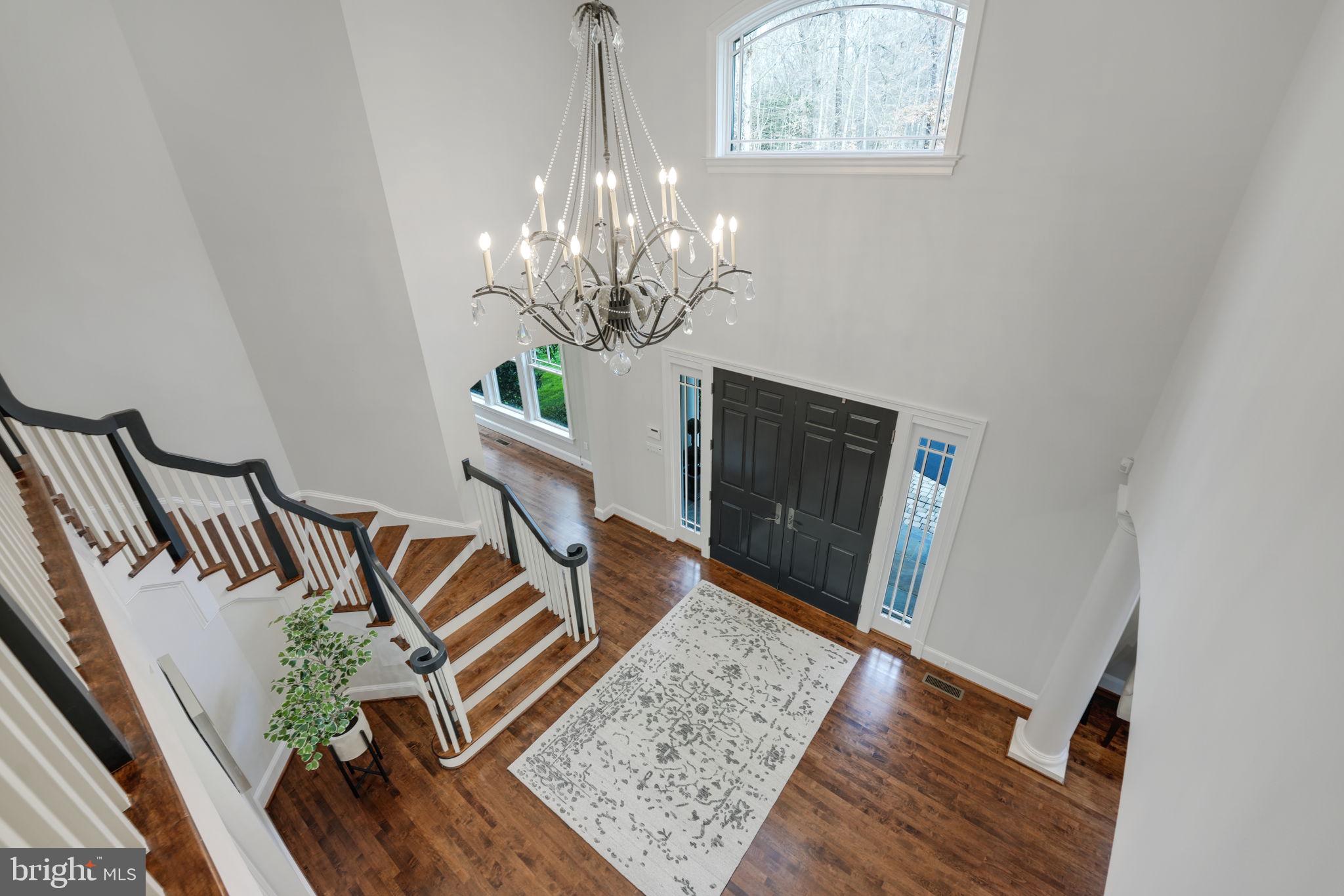 492 River Bend Road Great Falls, VA 22066 - Photo 25 of 68 Foyer