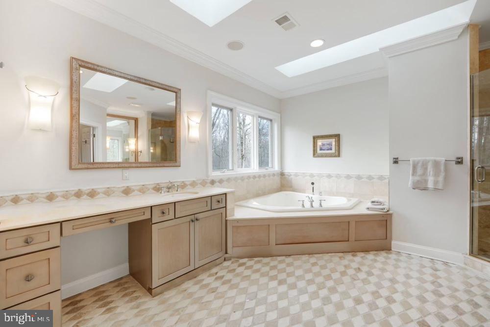 492 River Bend Road Great Falls, VA 22066 - Photo 30 of 68 Primary Bathroom