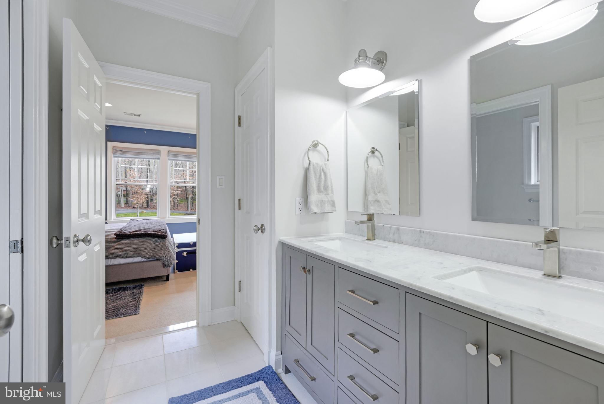 492 River Bend Road Great Falls, VA 22066 - Photo 34 of 68 Jack and Jill Bath