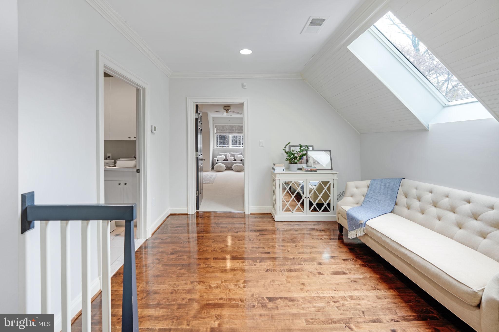 492 River Bend Road Great Falls, VA 22066 - Photo 38 of 68 Bedroom 5