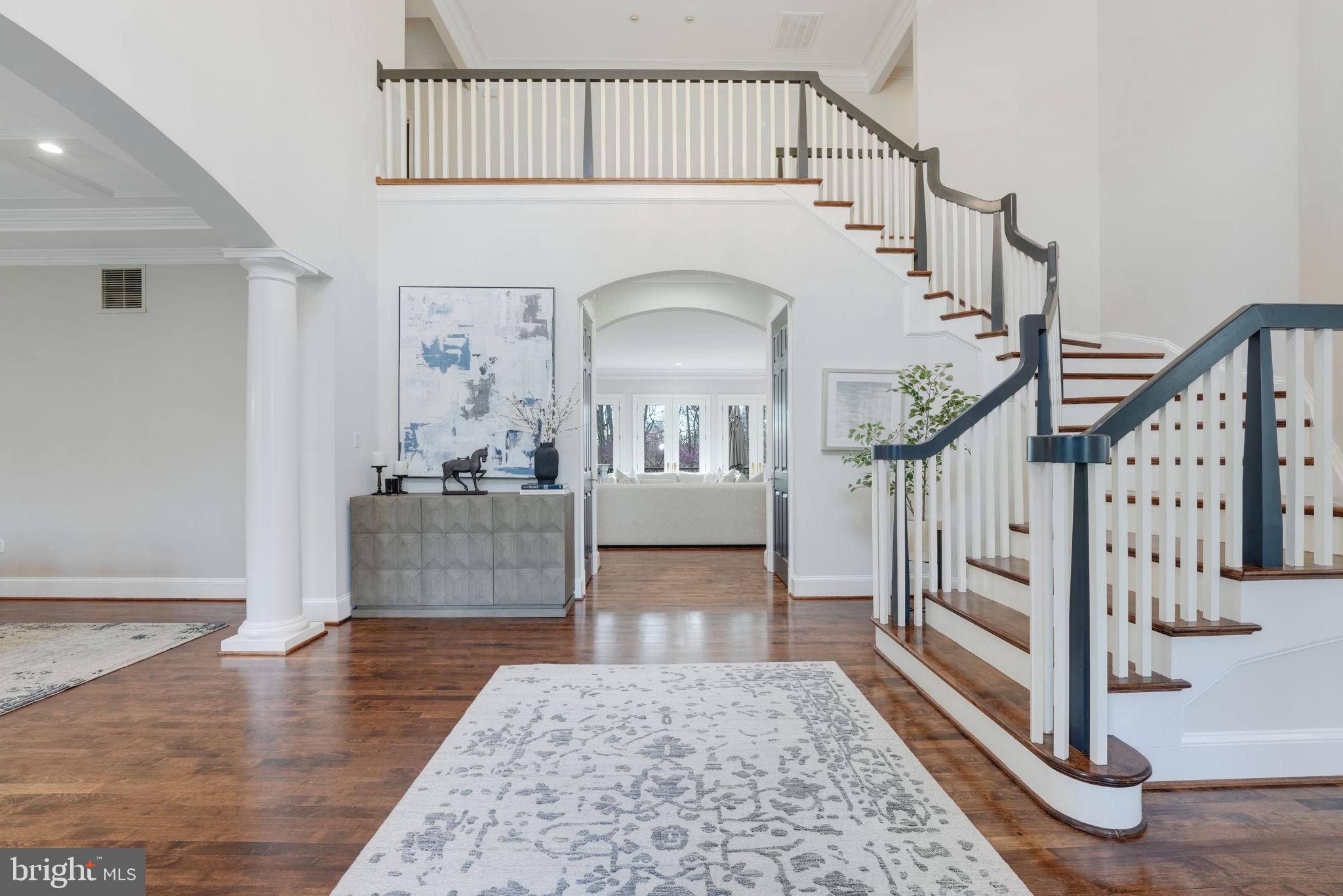 492 River Bend Road Great Falls, VA 22066 - Photo 4 of 68 Foyer