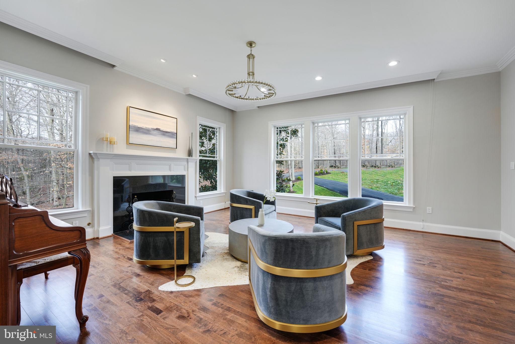 492 River Bend Road Great Falls, VA 22066 - Photo 8 of 68 Living Room