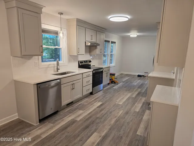 $2,800 | 138 Landsbury Drive, Durham, NC 27707