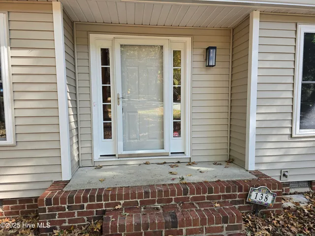 $2,800 | 138 Landsbury Drive, Durham, NC 27707