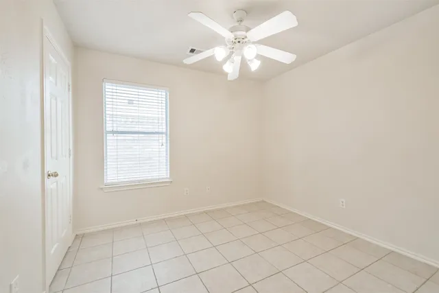 $1,900 | 12039 Lucky Meadow Drive, Tomball, TX 77375