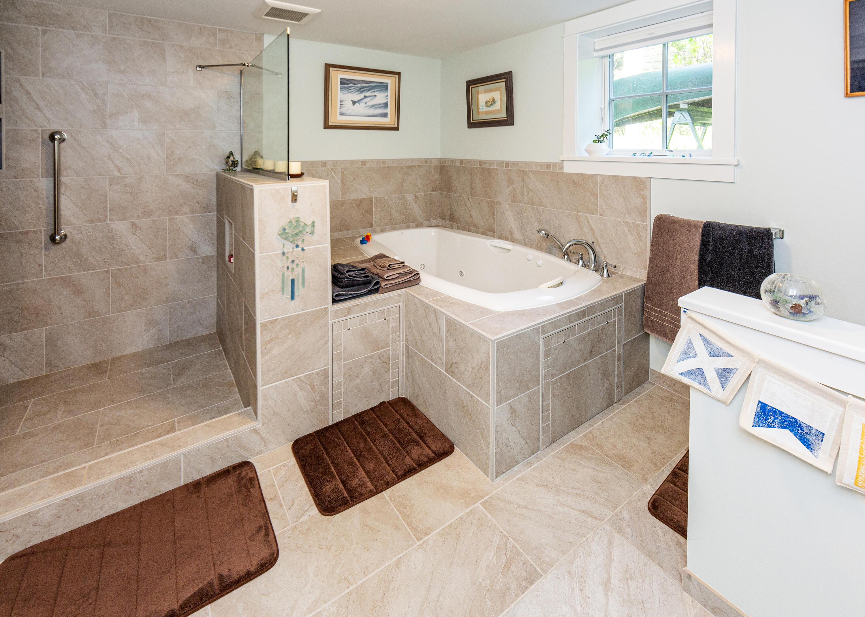44 Jordan Pond Road Seal Harbor, ME 04675 - Photo 21 of 26 14-JPR-Interior-13