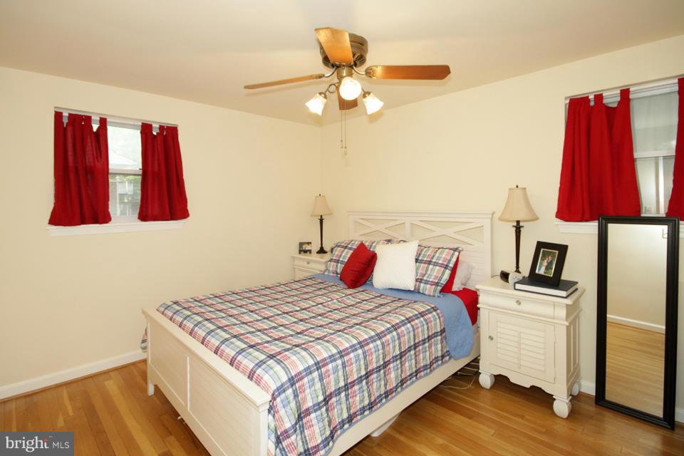 4010 Ridge Road Annandale, VA 22003 - Photo 15 of 28 Bedroom
