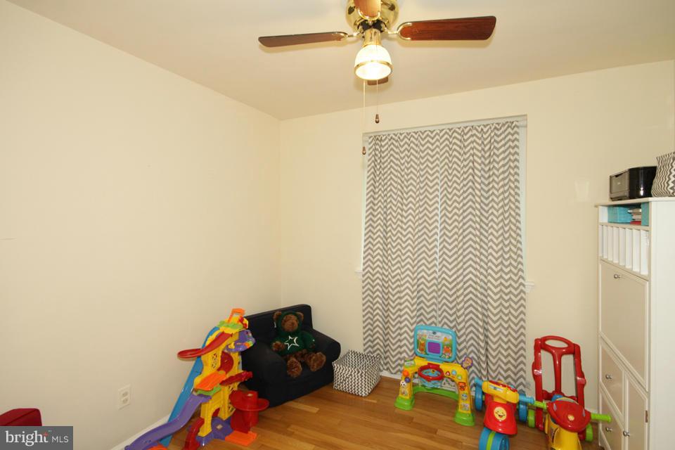 4010 Ridge Road Annandale, VA 22003 - Photo 17 of 28 Bedroom