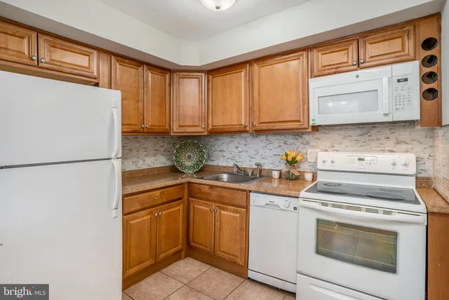 $259,000 | 207 Walnut Hill Road, Unit B4, West Chester, PA 19382