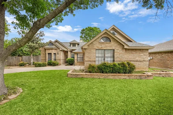 $435,000 | 2909 Pitkin Drive, Arlington, TX 76006