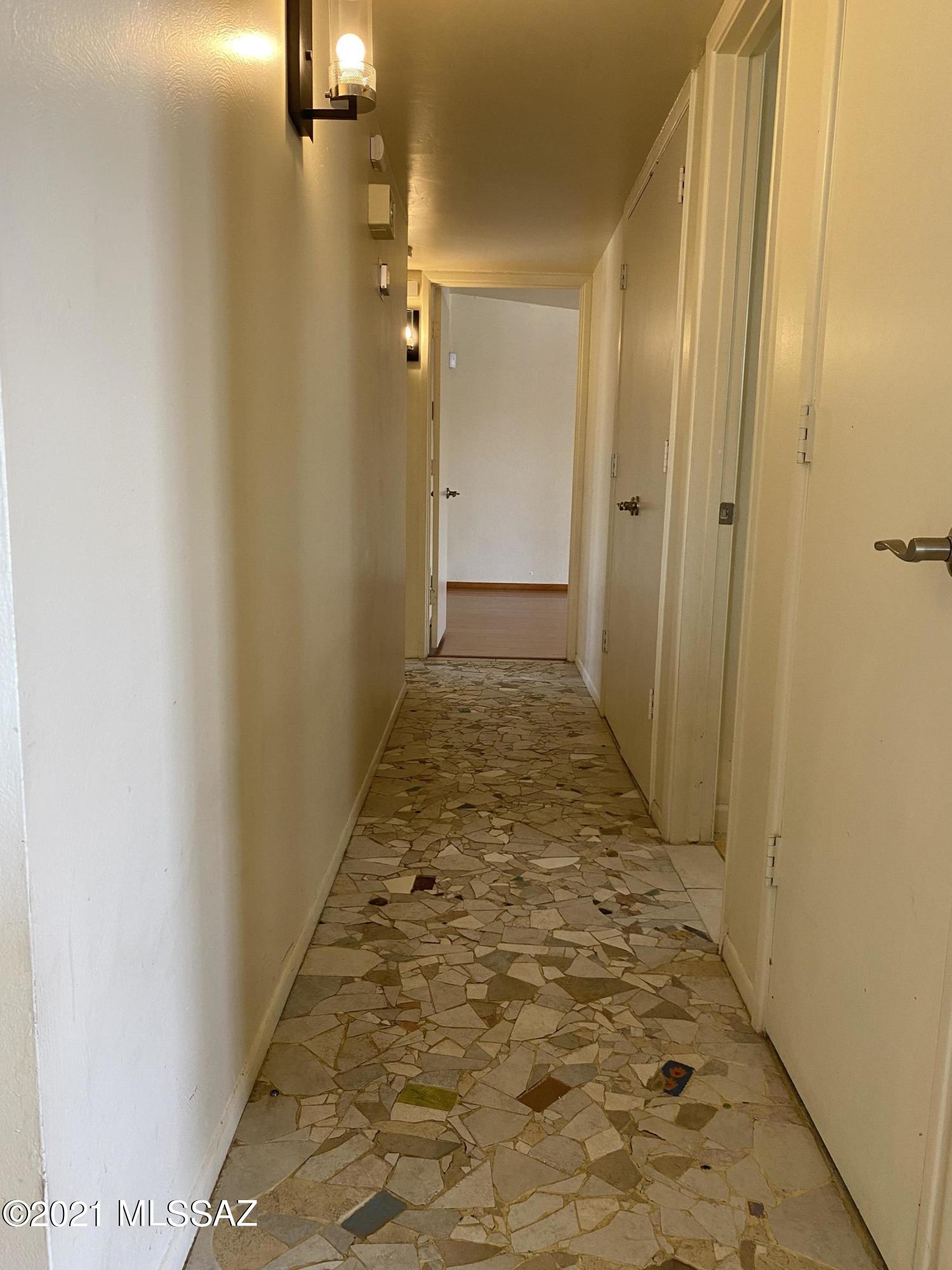 1751 East Orange Grove Road Tucson, AZ 85718 - Photo 17 of 40