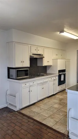 $2,500 | 7621 Dentcrest Drive, Dallas, TX 75254