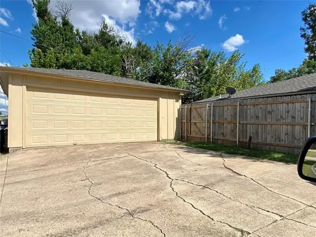 $2,500 | 7621 Dentcrest Drive, Dallas, TX 75254