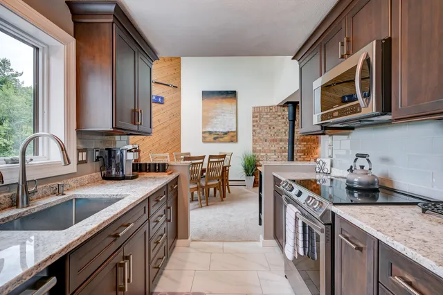 $553,000 | 30 Top Notch Road, Unit 30, Bartlett, NH 03812