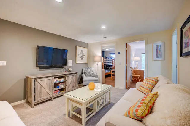 $553,000 | 30 Top Notch Road, Unit 30, Bartlett, NH 03812