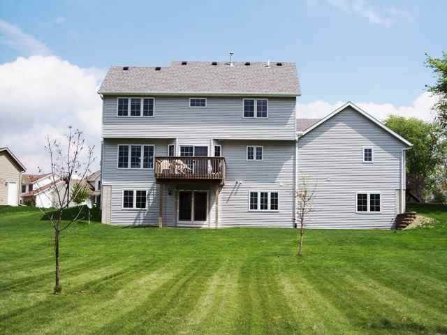 1924 Plum Tree Road Bettendorf, IA 52722 - Photo 9 of 9 Gallery Image 9