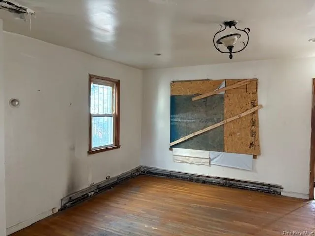 $599,900 | 114-06 167th Street | St. Albans