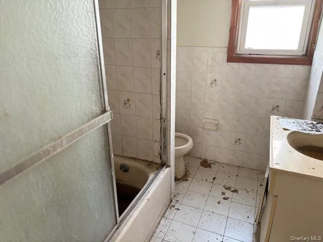 $599,900 | 114-06 167th Street | St. Albans