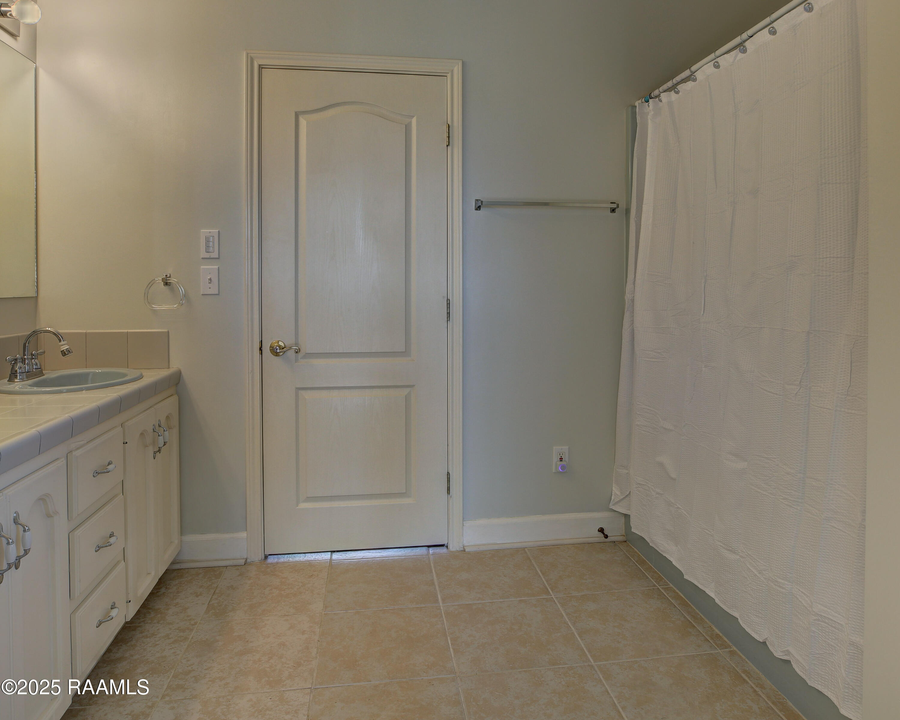 302 Olivier Road Church Point, LA 70525 - Photo 21 of 50 Jack and Jill bath