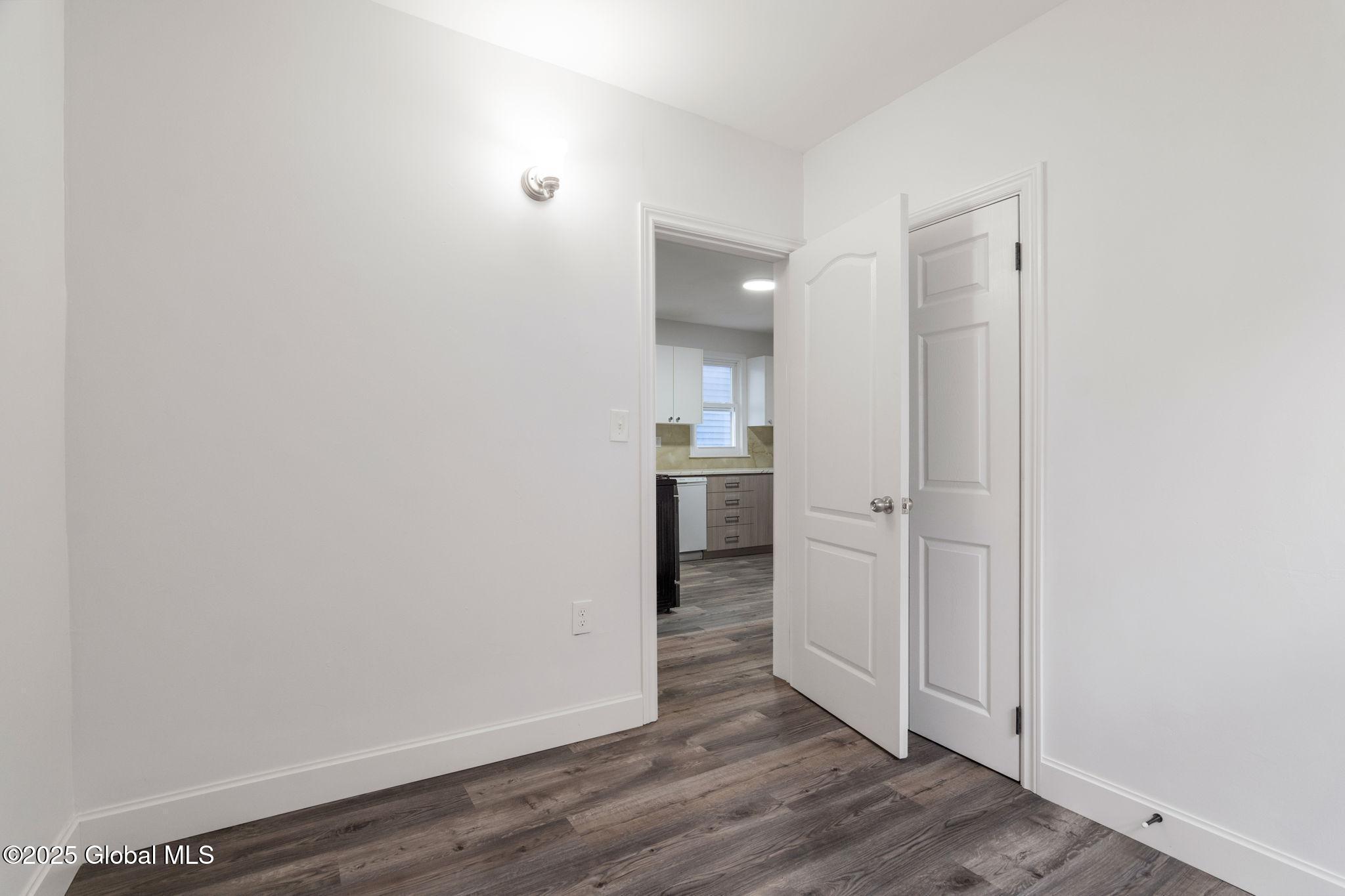 623 Seneca Street Schenectady, NY 12308 - Photo 17 of 46 img163