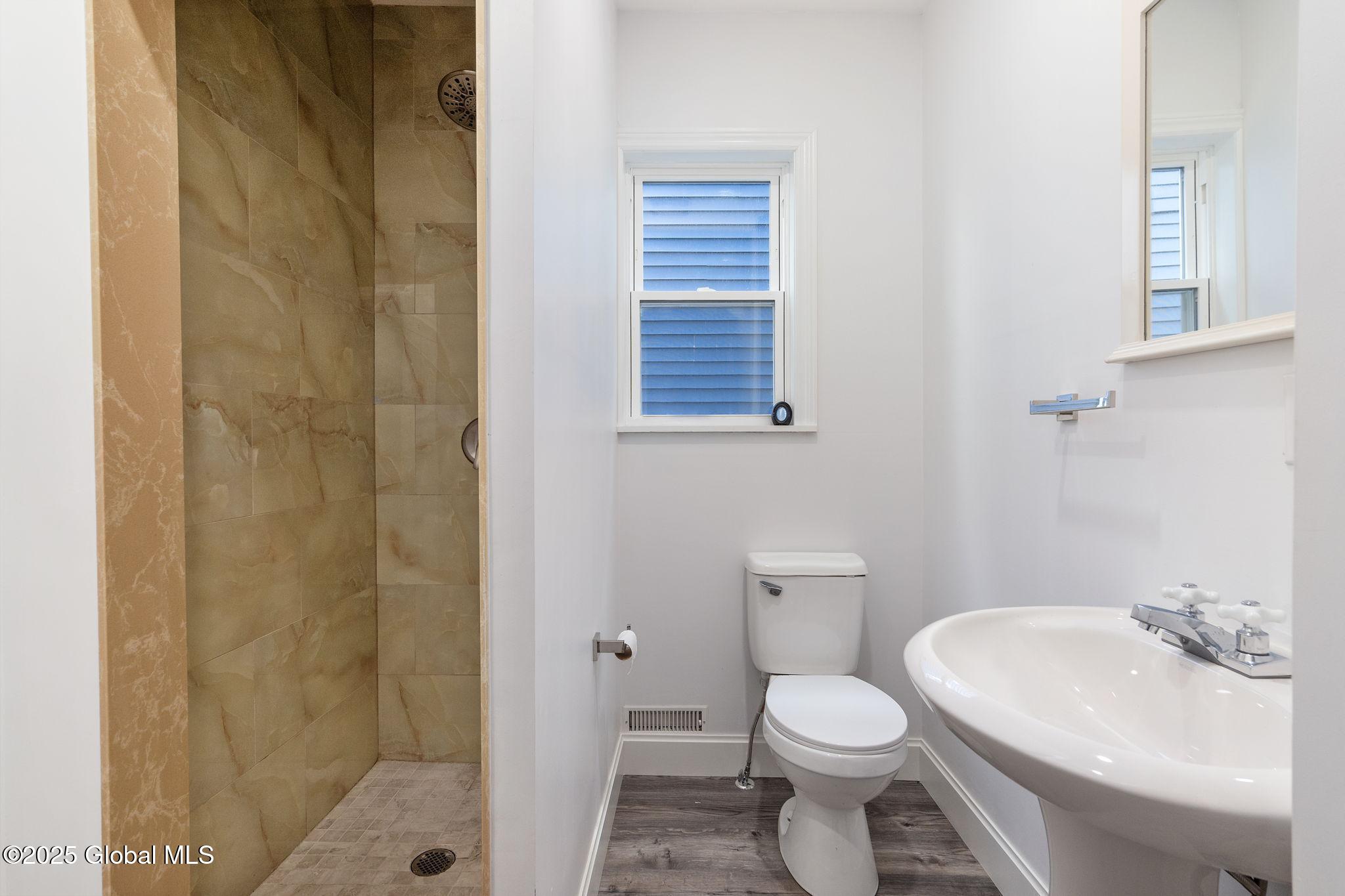 623 Seneca Street Schenectady, NY 12308 - Photo 18 of 46 img167