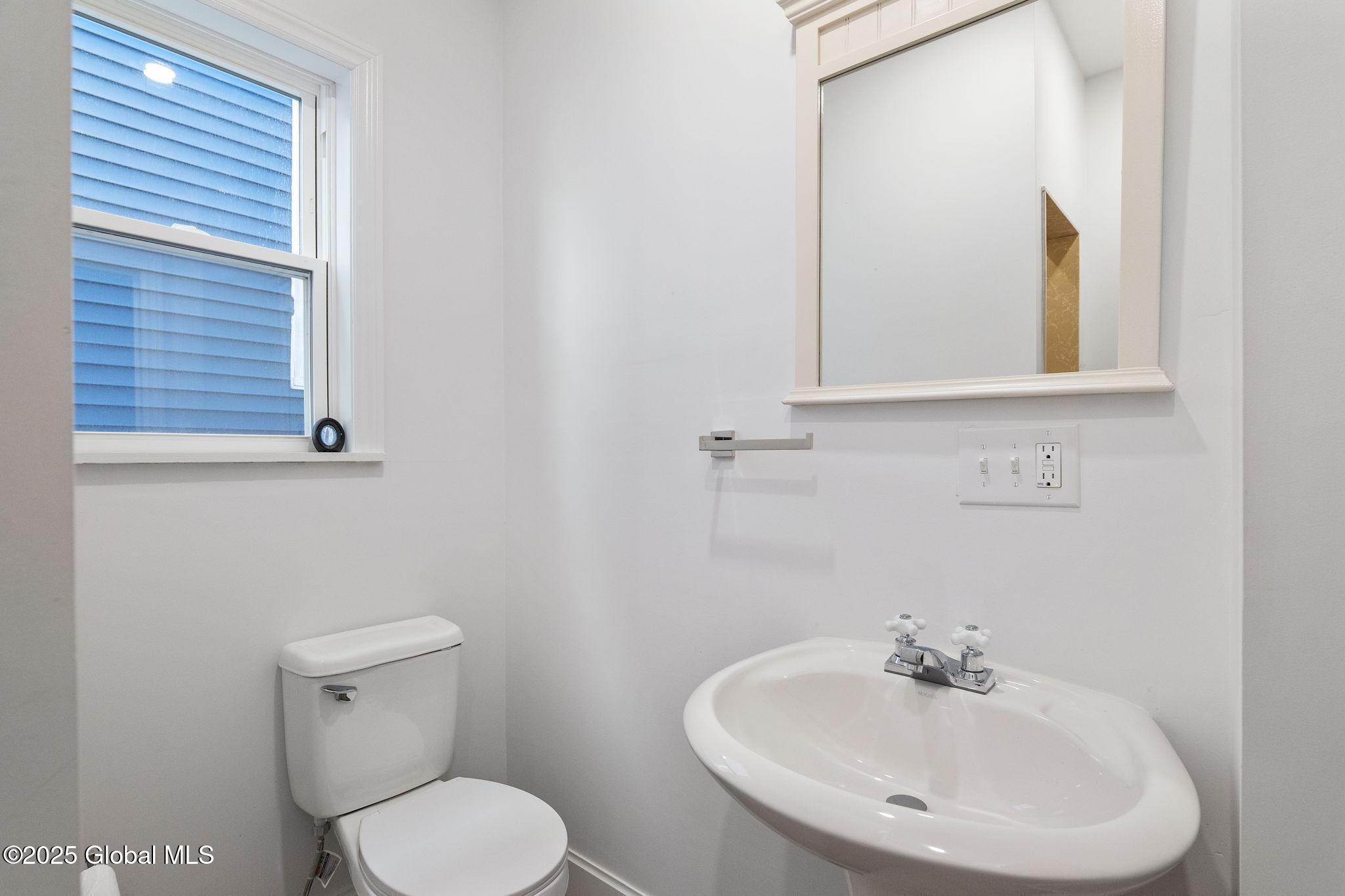 623 Seneca Street Schenectady, NY 12308 - Photo 20 of 46 img175