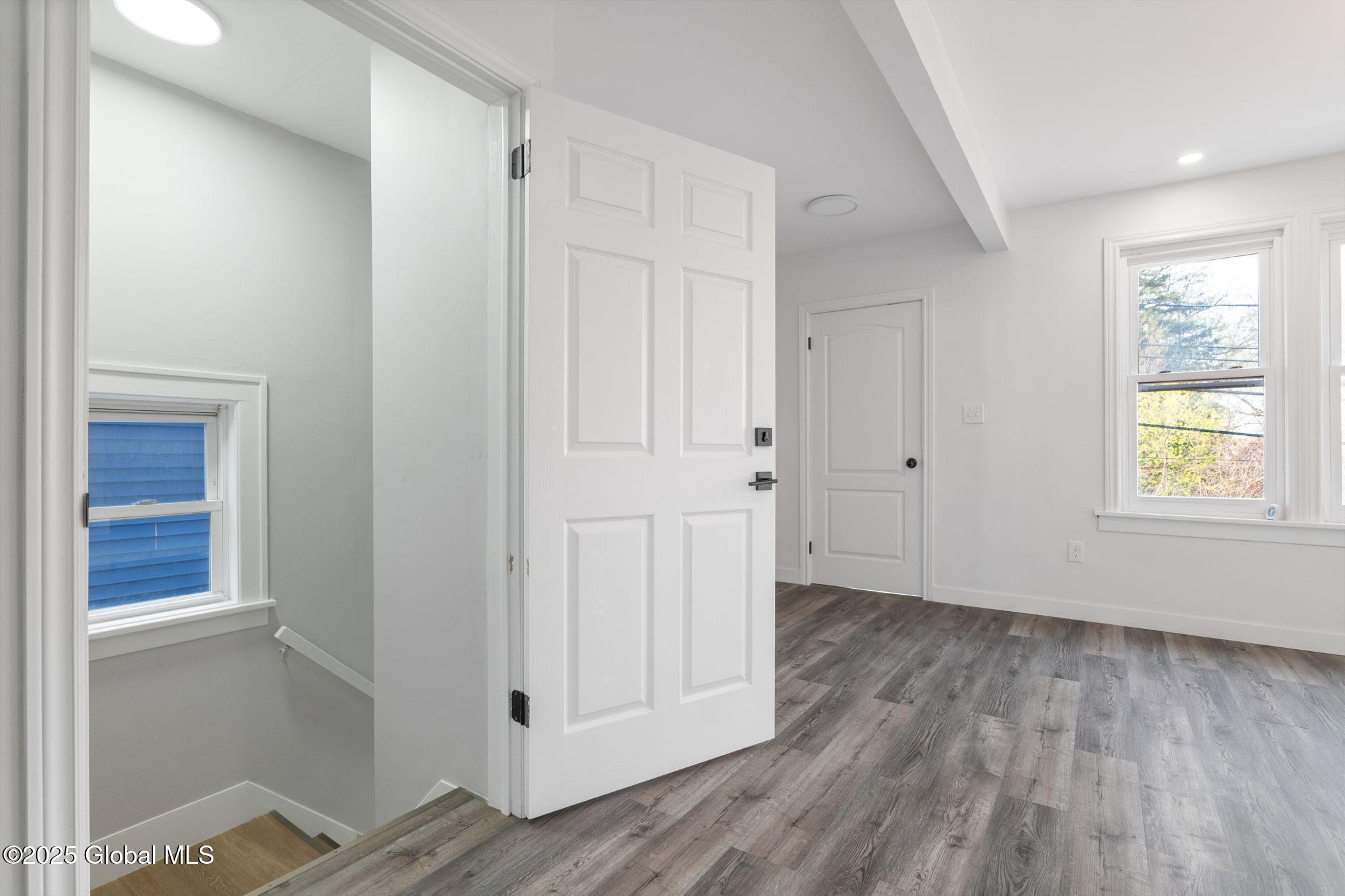 623 Seneca Street Schenectady, NY 12308 - Photo 22 of 46 img183