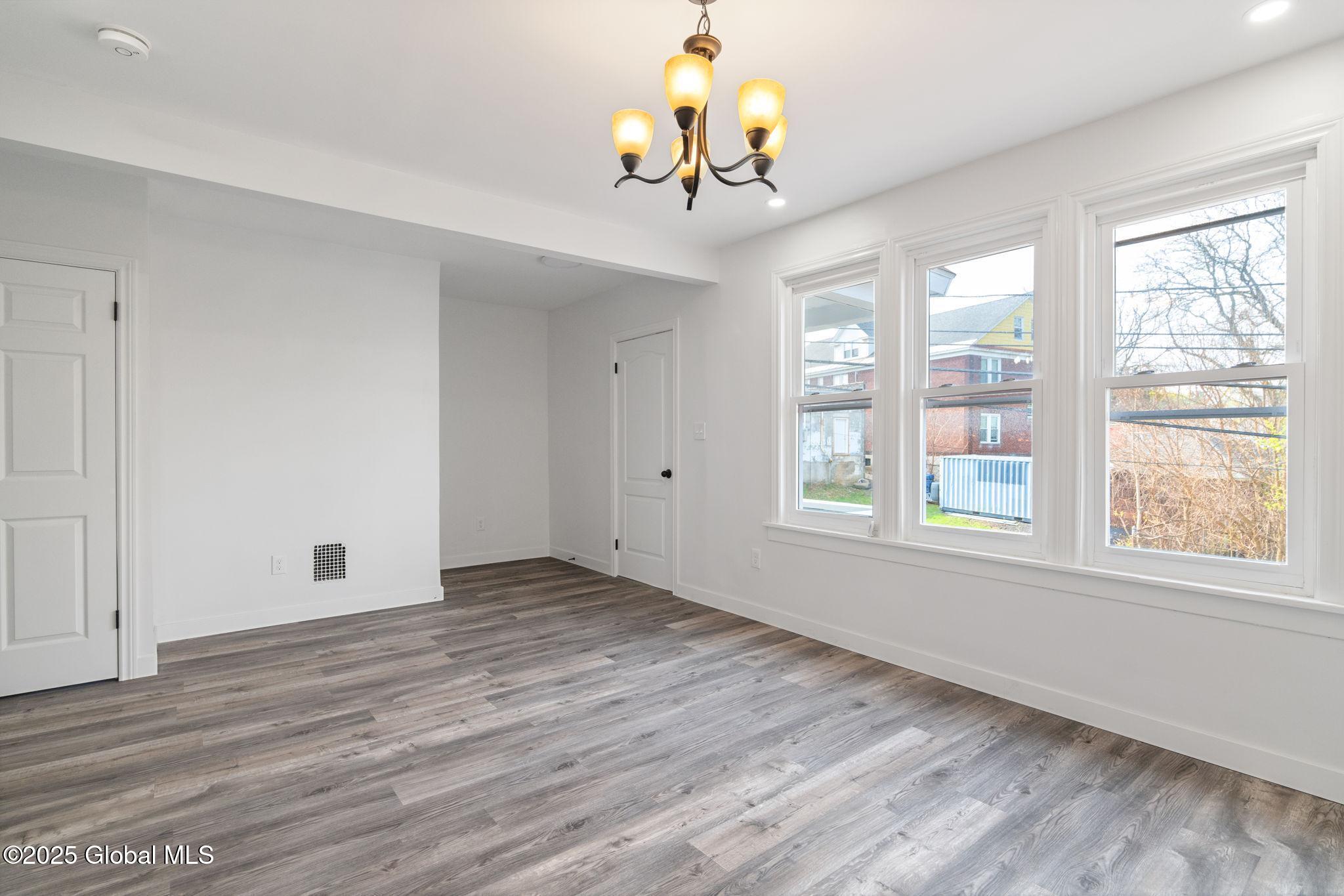 623 Seneca Street Schenectady, NY 12308 - Photo 26 of 46 img199