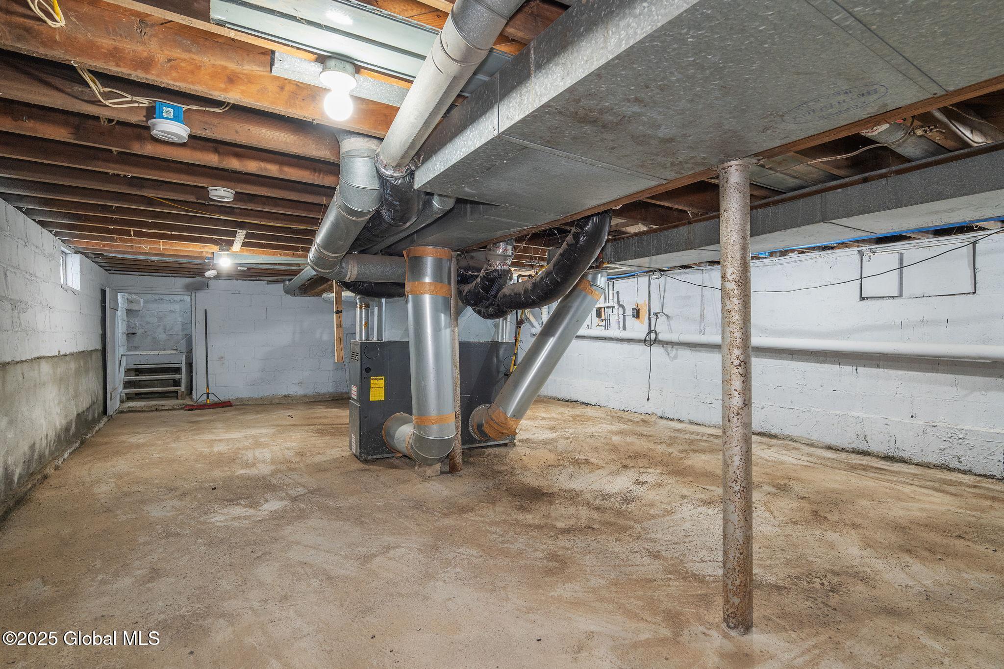 623 Seneca Street Schenectady, NY 12308 - Photo 40 of 46 img255