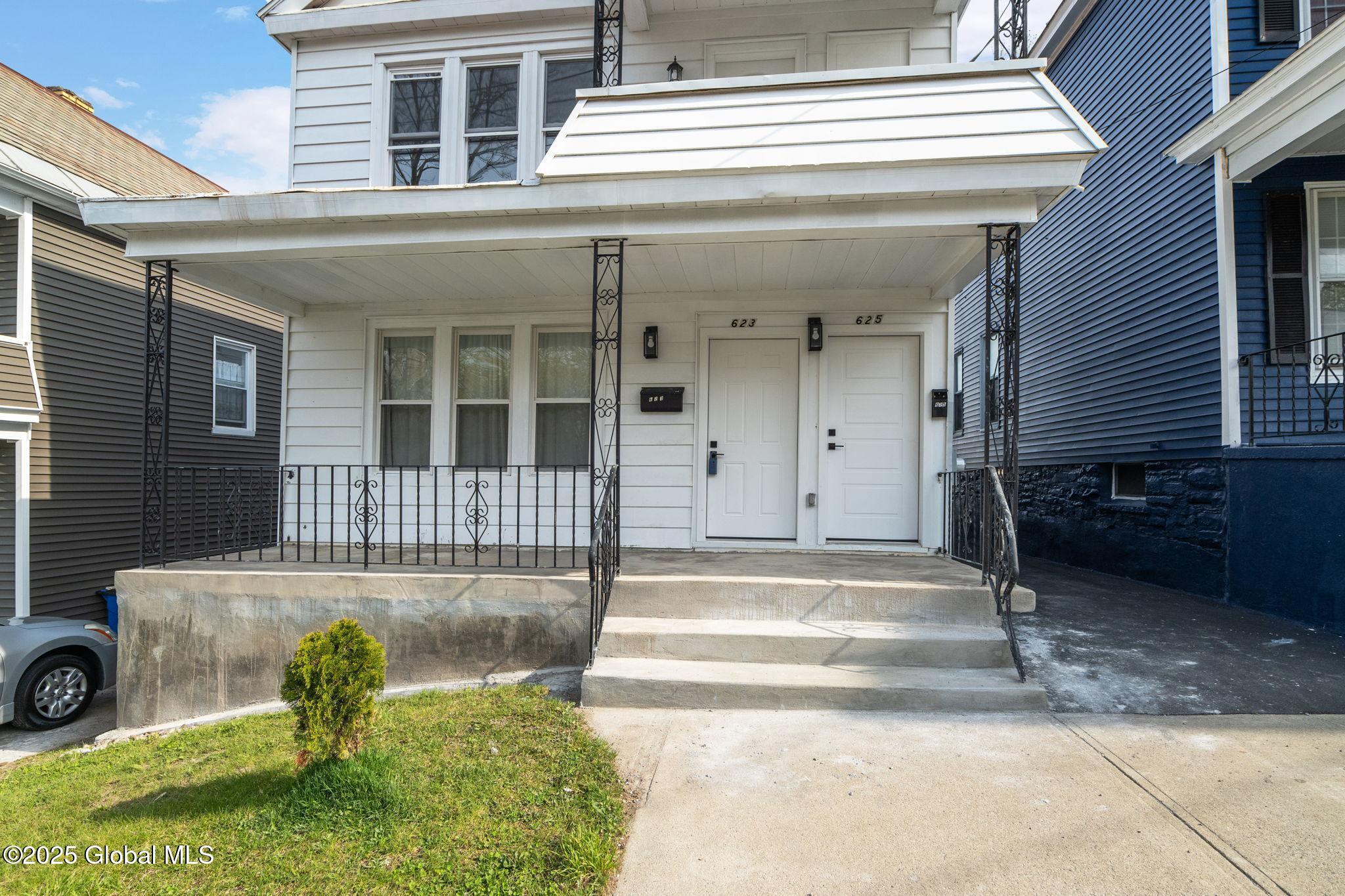 623 Seneca Street Schenectady, NY 12308 - Photo 4 of 46 img111