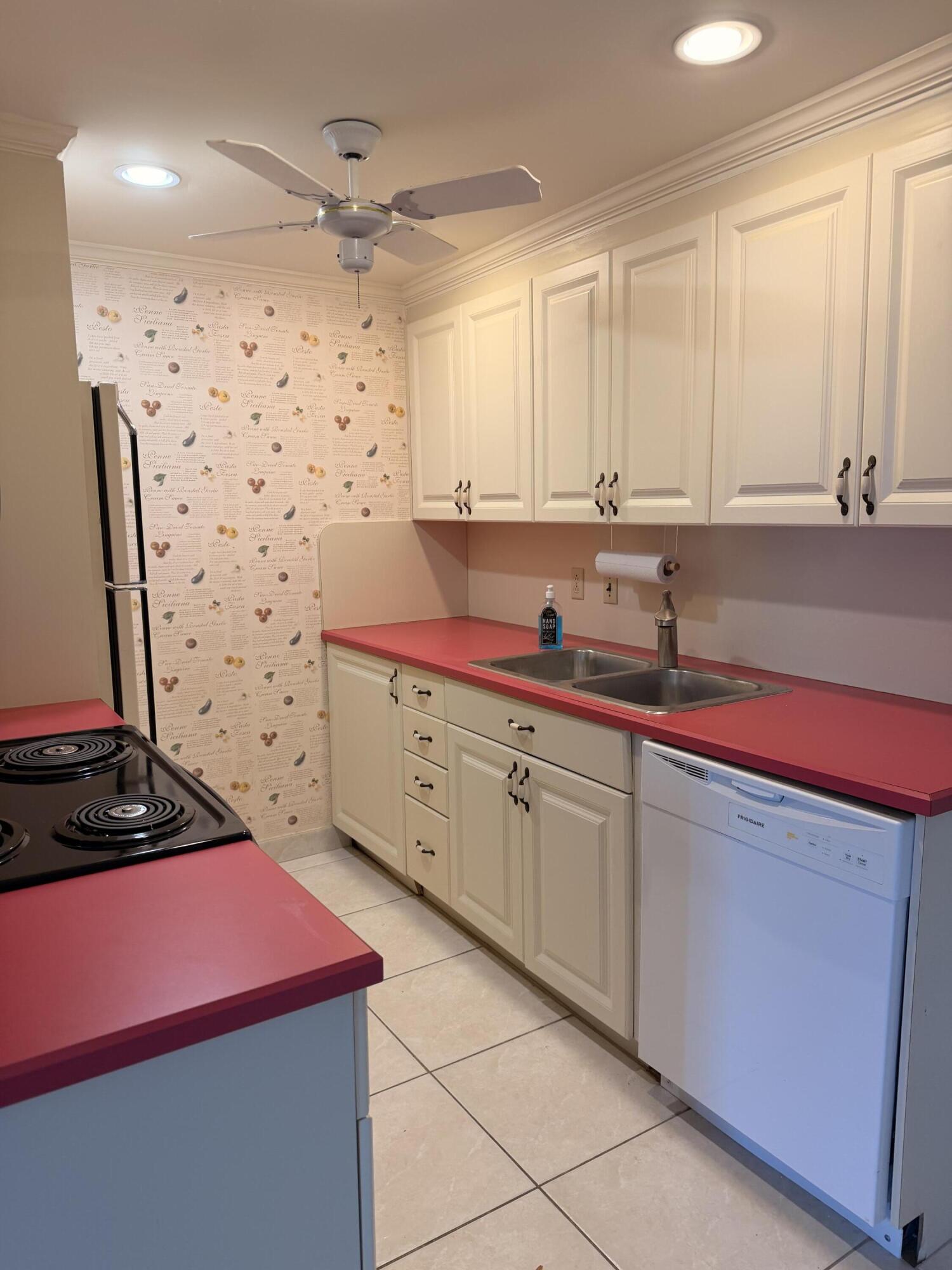 4074 Cornwall East Boca Raton, FL 33434 - Photo 5 of 8 IMG_2874