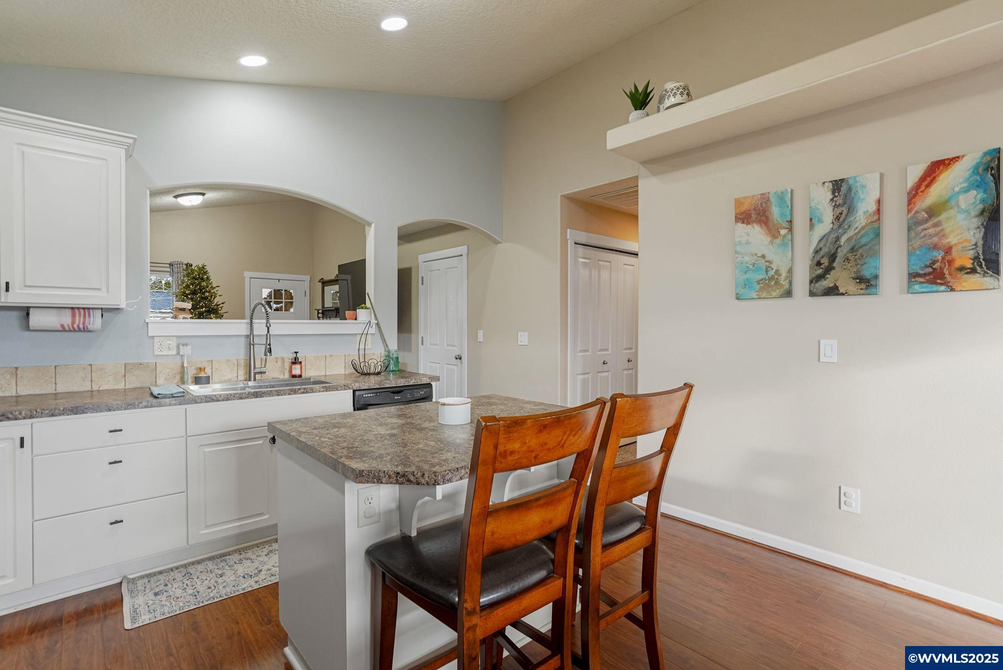 1503 Southeast Jonathan Avenue Dallas, OR 97338 - Photo 12 of 39