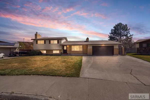 $375,000 | 1920 Riviera Circle, Idaho Falls, ID 83404