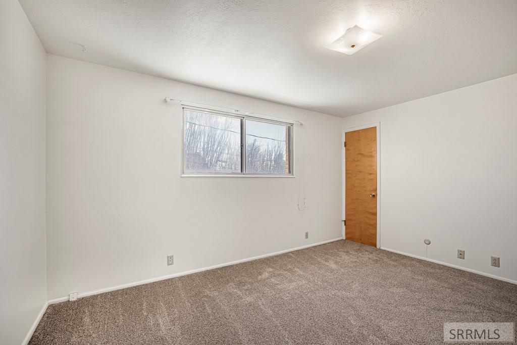 1920 Riviera Circle Idaho Falls, ID 83404 - Photo 12 of 33