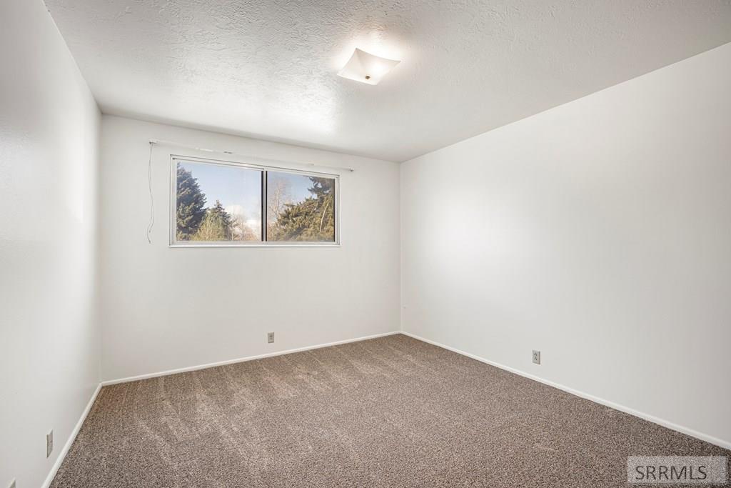 1920 Riviera Circle Idaho Falls, ID 83404 - Photo 15 of 33