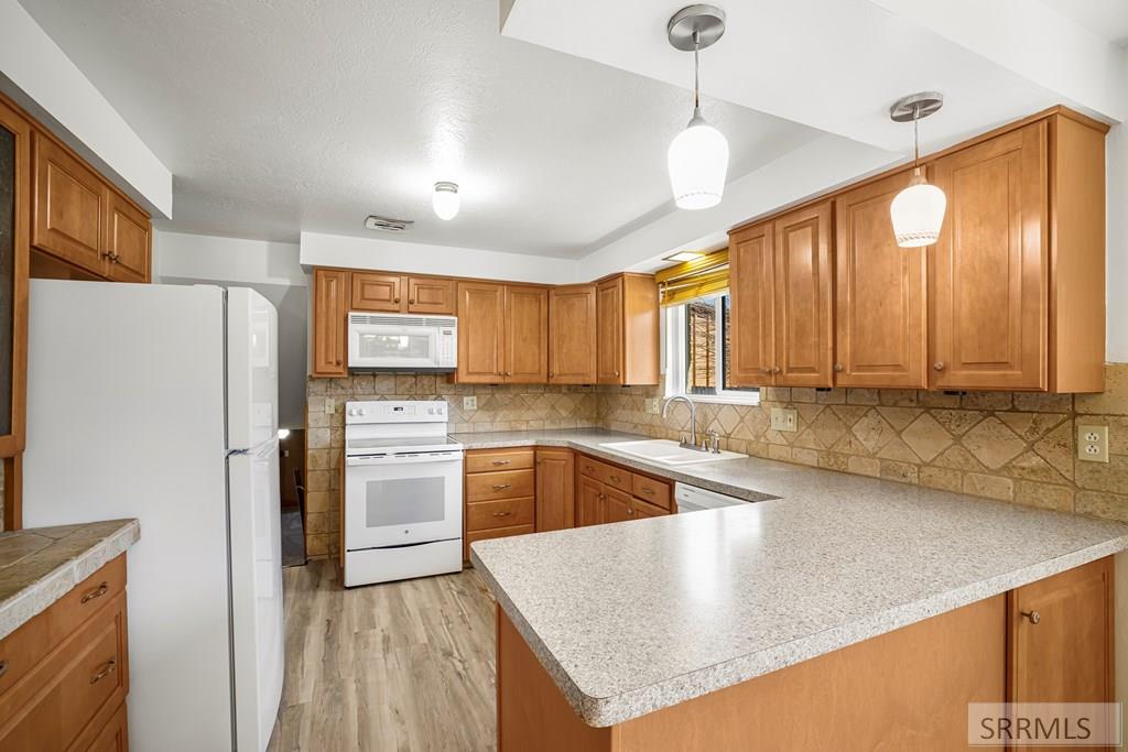 1920 Riviera Circle Idaho Falls, ID 83404 - Photo 7 of 33