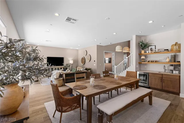 $1,100,000 | 9013 Powell Springs Street, Las Vegas, NV 89166