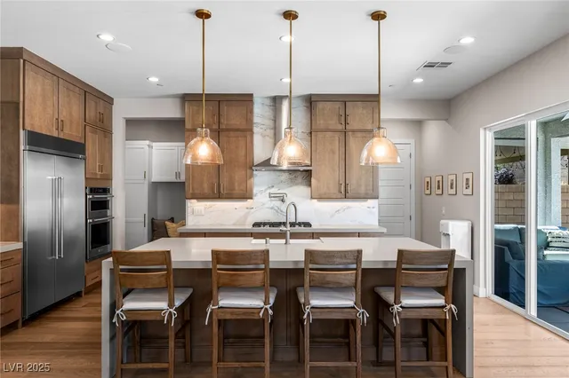 $1,100,000 | 9013 Powell Springs Street, Las Vegas, NV 89166