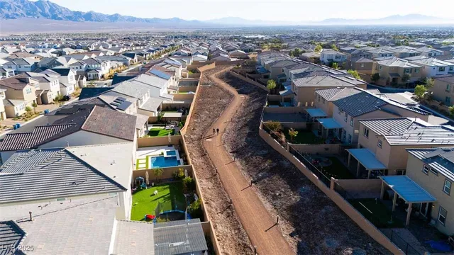 $1,100,000 | 9013 Powell Springs Street, Las Vegas, NV 89166