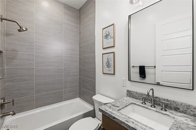 $1,100,000 | 9013 Powell Springs Street, Las Vegas, NV 89166