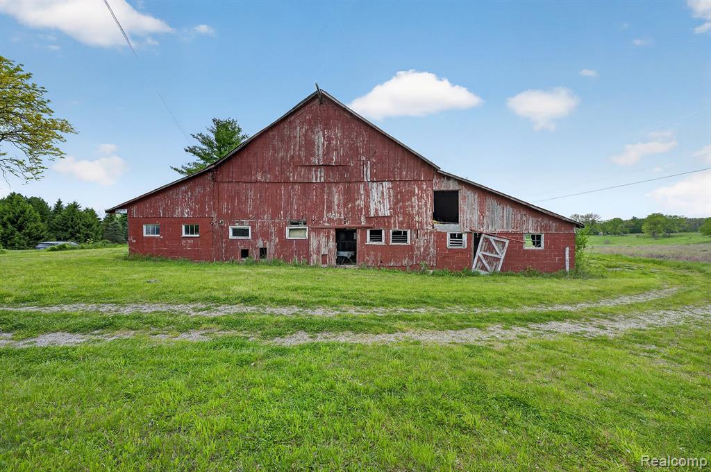 8103 East Baldwin Road Goodrich, MI 48438 - Photo 12 of 25