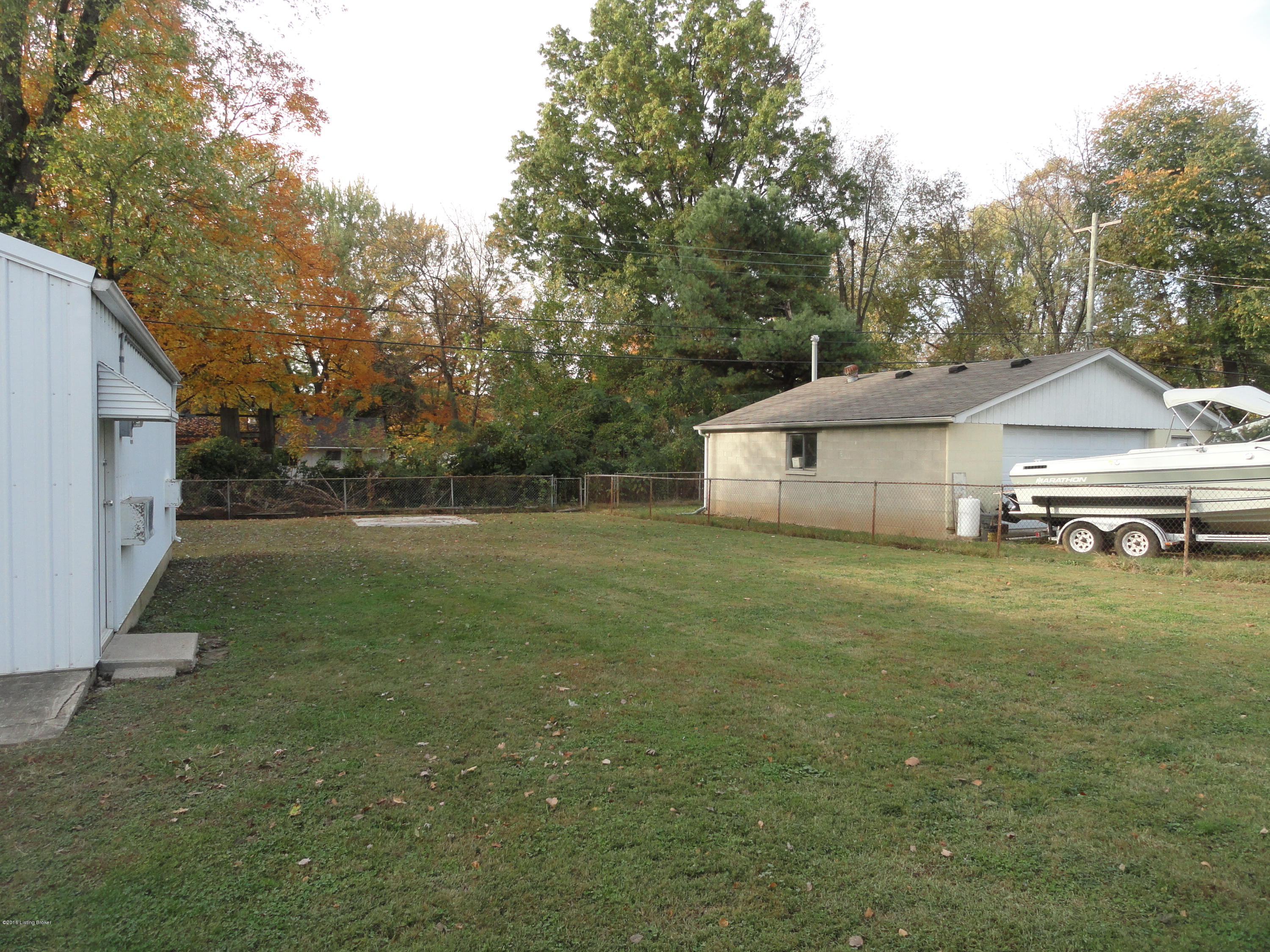 9405 Whipps Mill Road Louisville, KY 40242 - Photo 5 of 22 DSC02843
