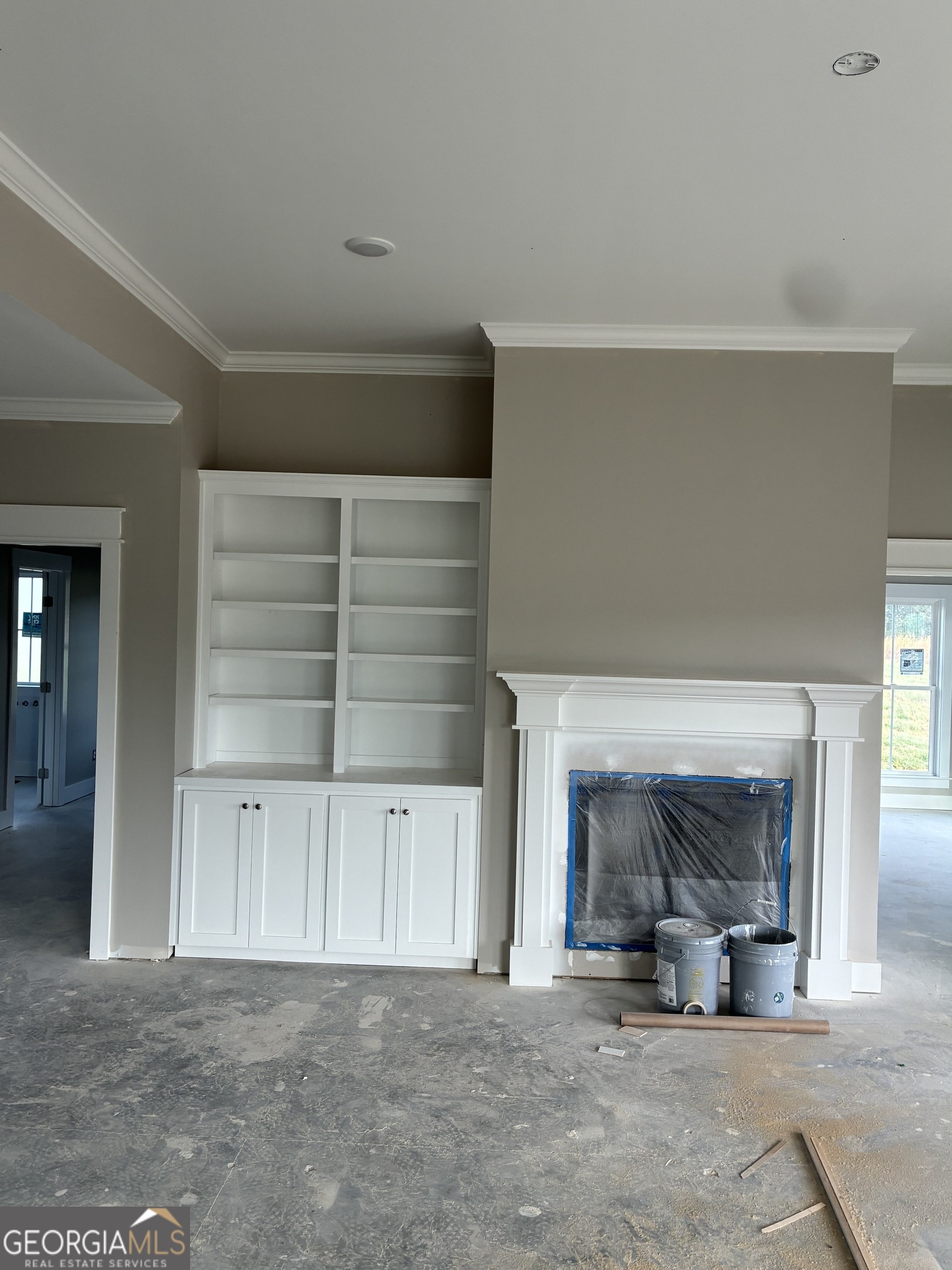 3167 Jason Franklin Road Register, GA 30452 - Photo 4 of 6 a view of a livingroom with a fireplace