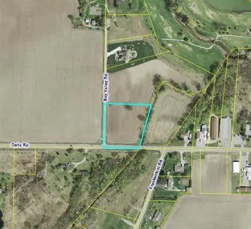 $39,900 | 6423 Bay Valley Road, Bay City, MI 48706